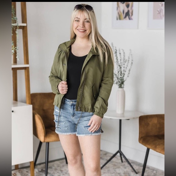 Silver Icing Soleil jacket. Size small. - Picture 1 of 4